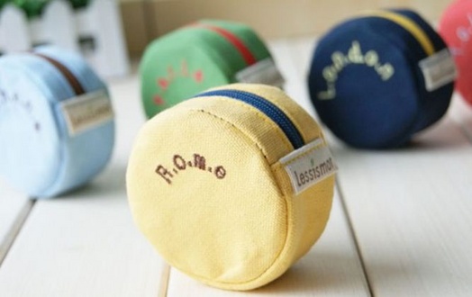 デザイン豊かな販促ノベルティ Design Novelty|コットンミニ丸型ポーチ